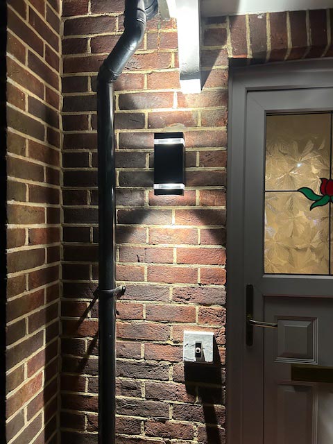 Exterior lighting installation